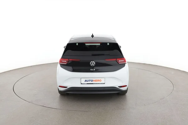 Volkswagen ID.3 (2021) — foto 11 van 16