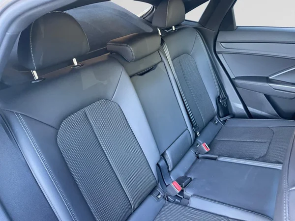 AUDI Q3 Sportback (2024) — foto 10 van 20