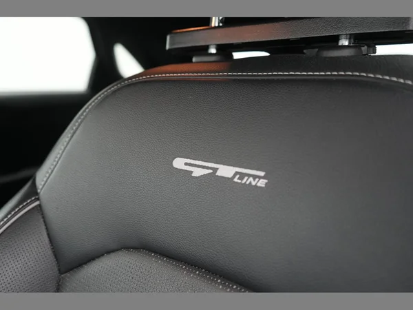KIA Ceed (2023) — foto 3 van 29