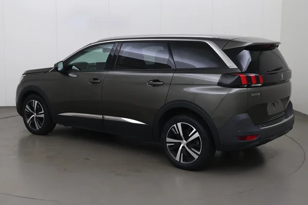 Peugeot 5008 (2020) — foto 15 van 21