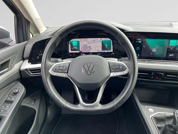 VOLKSWAGEN Golf VIII SW (2024) — foto 22 van 22