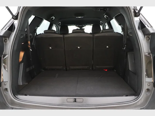 PEUGEOT 5008 (2023) — foto 16 van 26