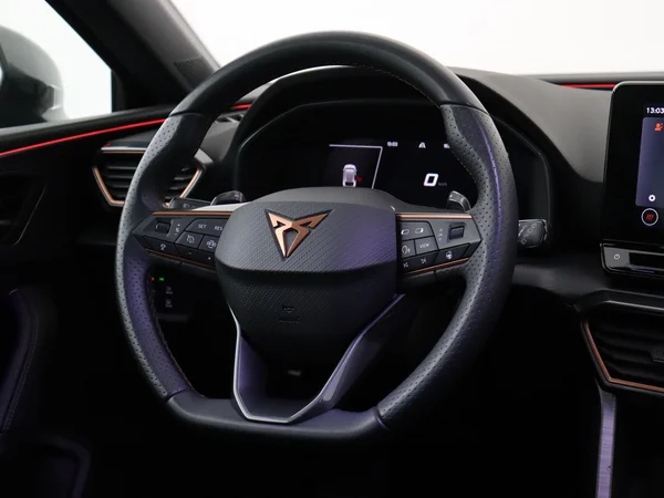 CUPRA Leon (2024) — foto 13 van 26