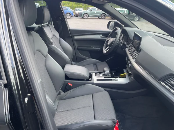 AUDI Q5 Sportback (2025) — foto 9 van 21