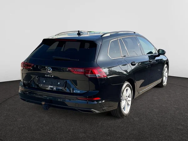 VOLKSWAGEN Golf VIII SW (2024) — foto 12 van 22