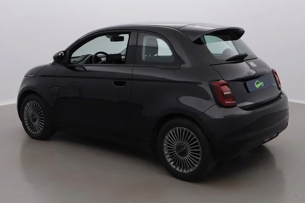Fiat E-500 (2022) — foto 18 van 24