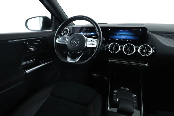 Mercedes-Benz GLA-Klasse (2023) — foto 4 van 16