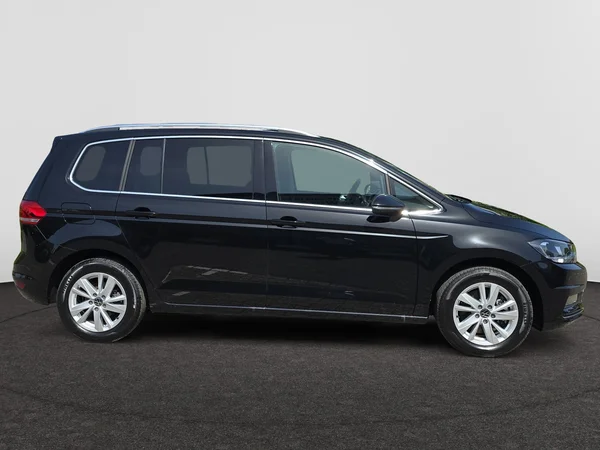 VOLKSWAGEN Touran (2025) — foto 17 van 20