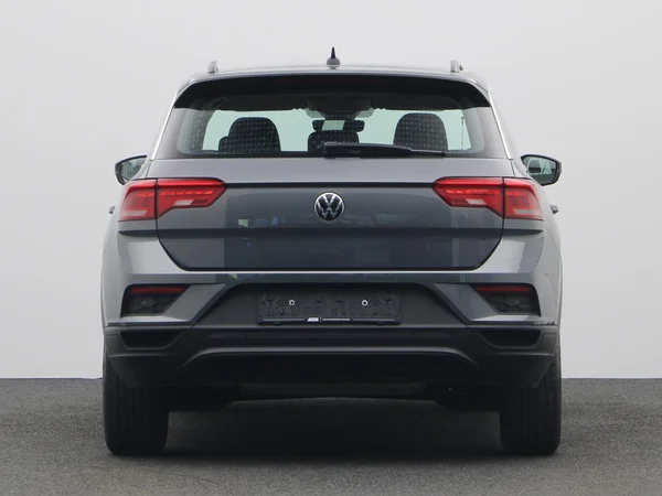 VOLKSWAGEN T-Roc (2021) — foto 14 van 17