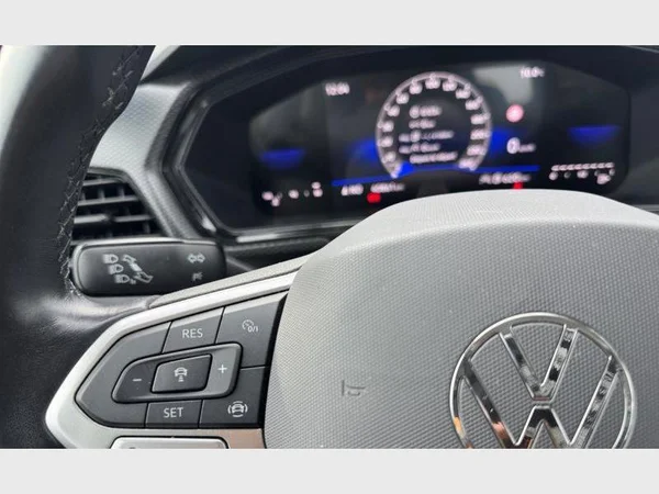 Volkswagen T-CROSS (2023) — foto 9 van 22