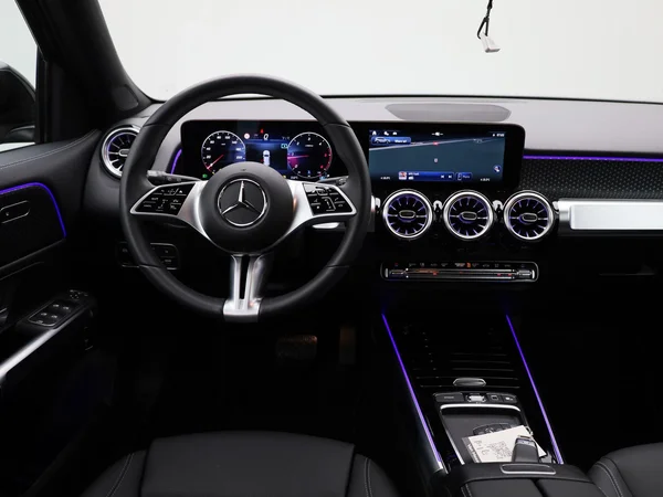 Mercedes-Benz GLB (2025) — foto 48 van 50