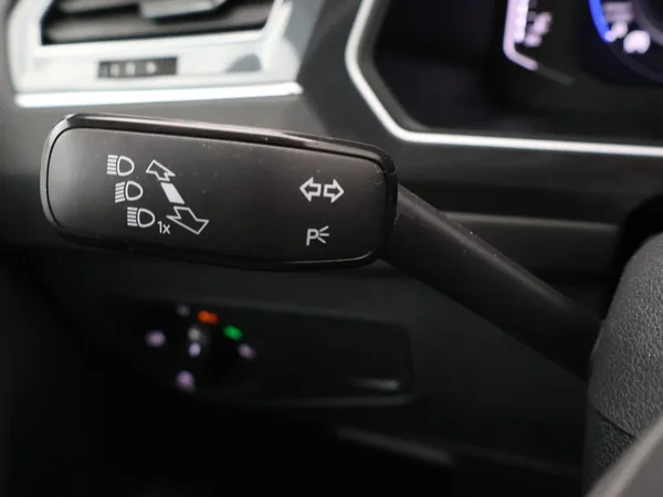 Volkswagen Tiguan (2021) — foto 15 van 27