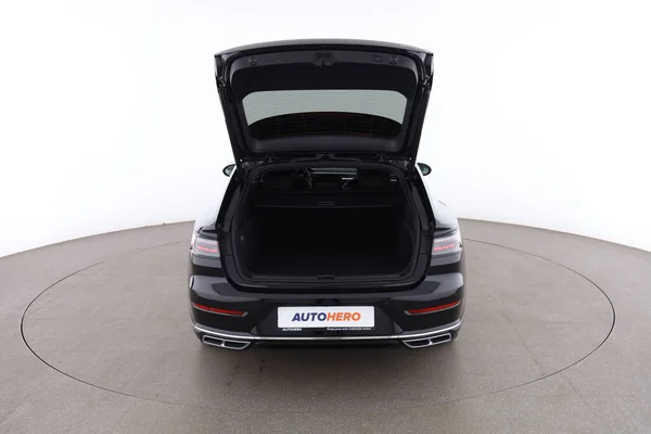 Volkswagen Arteon (2022) — foto 7 van 16