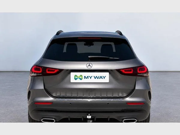 Mercedes-Benz GLA 180 (2022) — foto 19 van 22