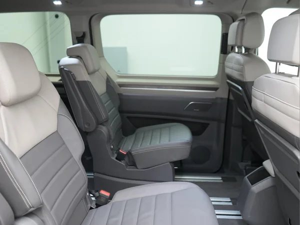 VOLKSWAGEN Multivan T7 Long eHybrid (PHEV) (2026) — foto 4 van 55
