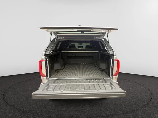 VOLKSWAGEN Amarok Double Cab Dsl (2026) — foto 8 van 24