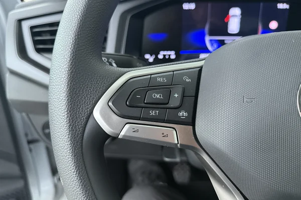 Volkswagen Polo (2024) — foto 6 van 20