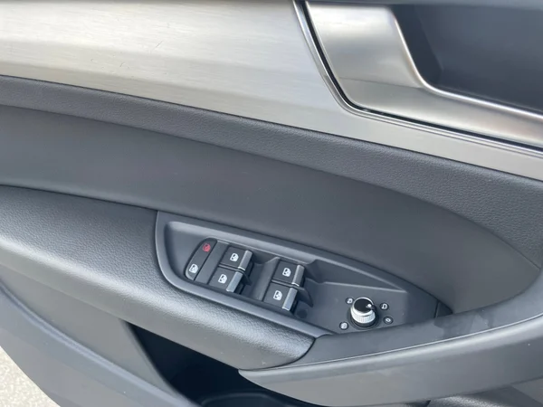 AUDI Q5 Sportback (2025) — foto 8 van 21