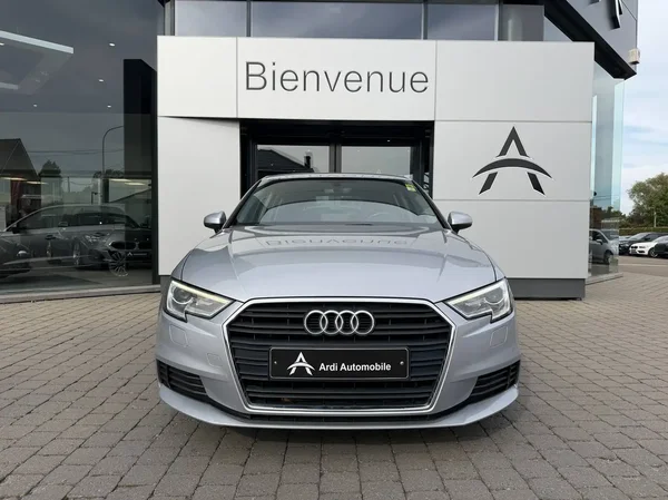 Audi A3 (2016) — foto 12 van 19