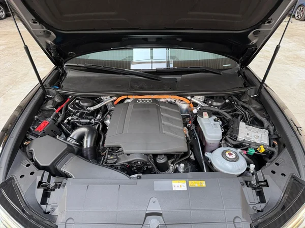 AUDI A6 SW PHEV (2021) — foto 6 van 17