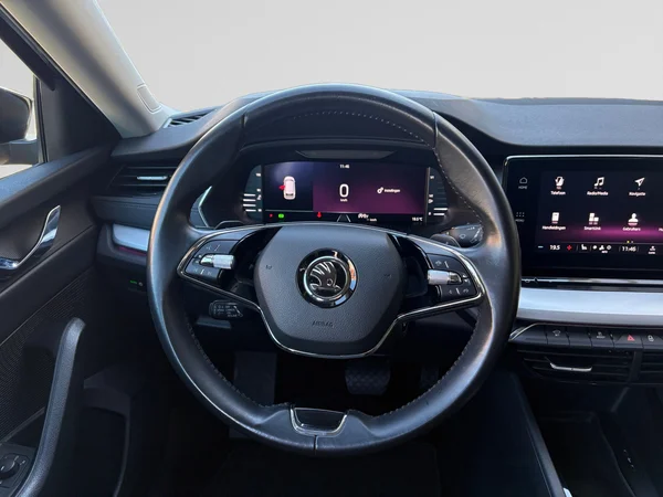 SKODA Octavia Combi (2020) — foto 3 van 24