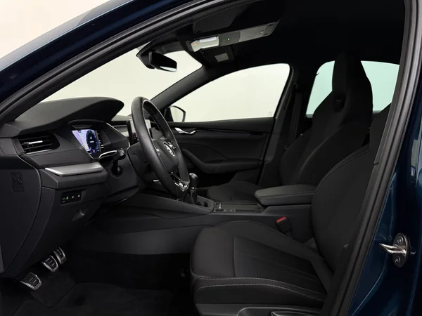 SKODA Octavia (2022) — foto 2 van 30