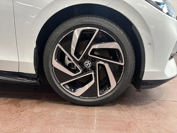 VOLKSWAGEN ID.7 Tourer (2026) — foto 17 van 24