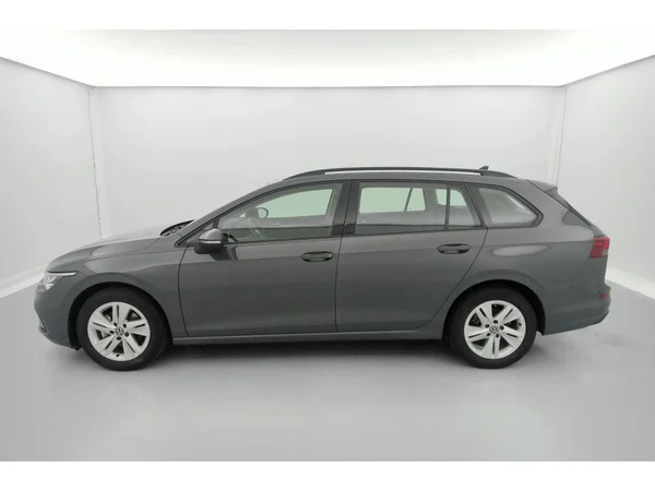 VOLKSWAGEN Golf VIII SW (2022) — foto 31 van 36
