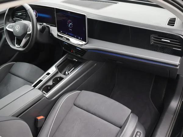 VOLKSWAGEN Passat SW (2026) — foto 18 van 24