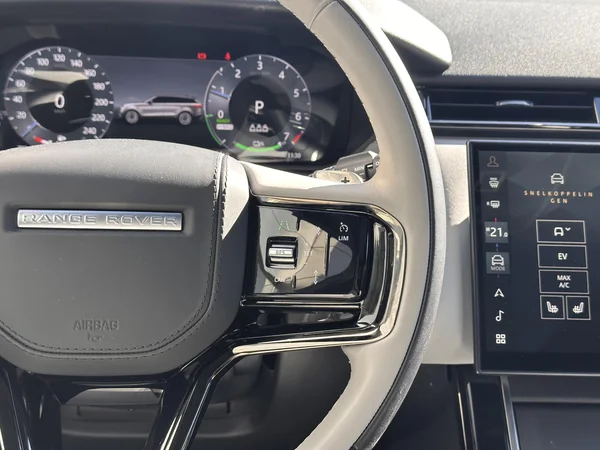Land Rover Range Rover Velar (2025) — foto 7 van 31