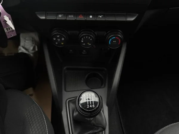 DACIA Duster Dsl (2023) — foto 14 van 21