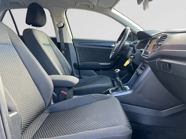 VOLKSWAGEN T-Roc (2021) — foto 5 van 20