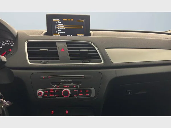 Audi Q3 (2018) — foto 5 van 23