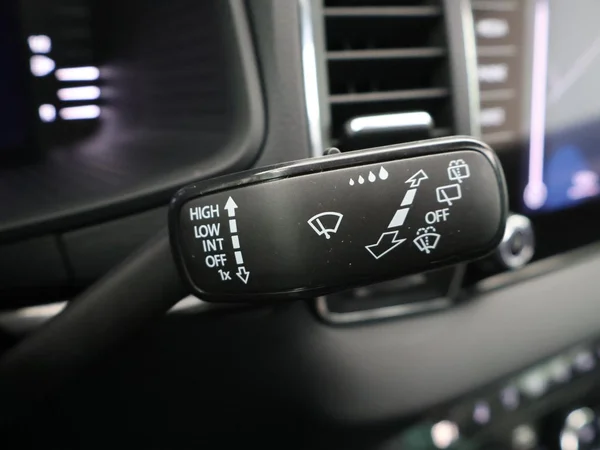 SKODA Karoq (2022) — foto 13 van 28