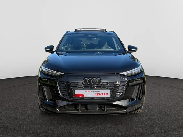 AUDI Q6 e-tron (2025) — foto 12 van 20