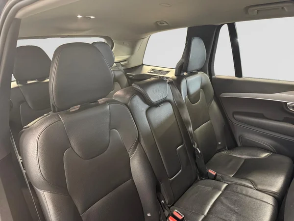 VOLVO XC90 PHEV (2021) — foto 11 van 24