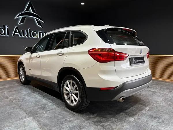 Bmw X1 (2017) — foto 25 van 26