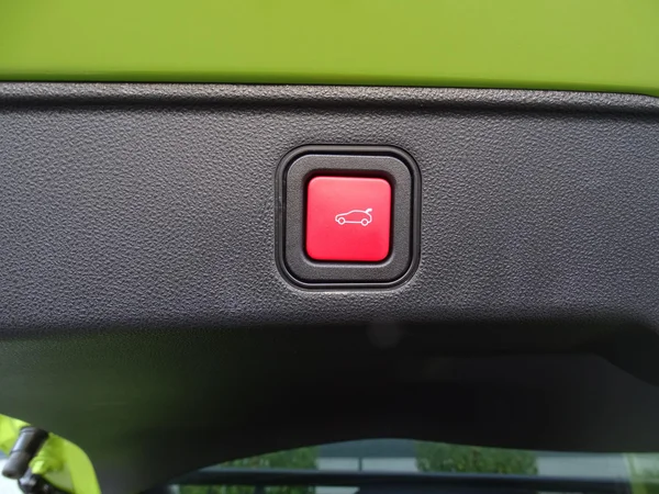 Abarth 600e (2025) — foto 21 van 32