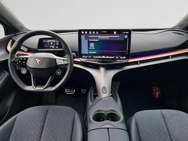 CUPRA Tavascan (2025) — foto 17 van 17