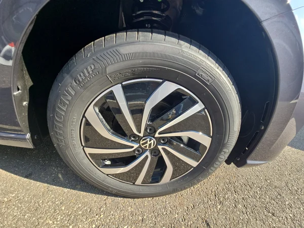 VOLKSWAGEN Polo (2025) — foto 15 van 24