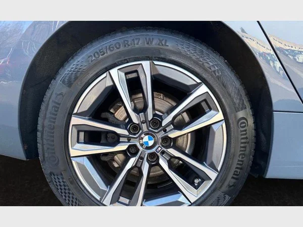 BMW 2 Active Tourer (2023) — foto 18 van 26
