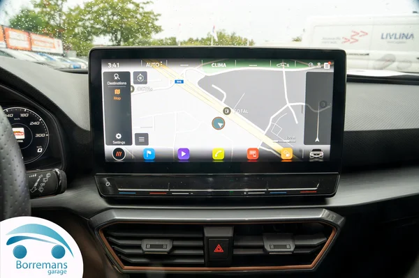 Cupra Leon (2023) — foto 28 van 47