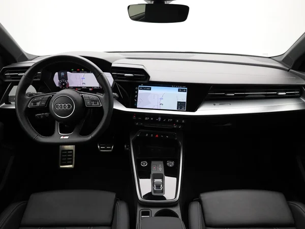 AUDI A3 Sportback (2023) — foto 20 van 21