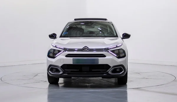 Citroen E-C4 X (2023) — foto 49 van 50