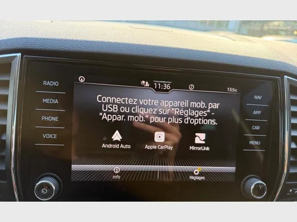 Skoda Karoq (2022) — foto 9 van 29