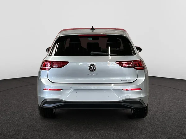VOLKSWAGEN Golf VIII eHybrid (PHEV) (2025) — foto 17 van 22