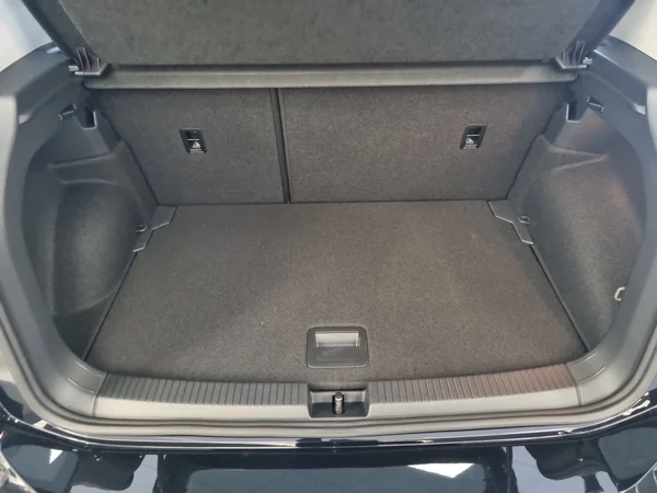 VOLKSWAGEN T-Cross (2024) — foto 14 van 19