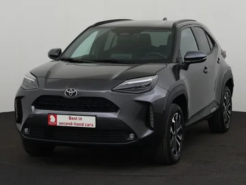 TOYOTA Yaris Cross (2024)