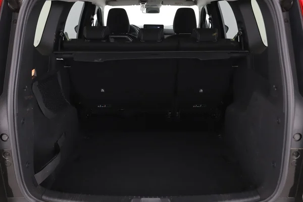 Dacia Jogger (2025) — foto 8 van 16