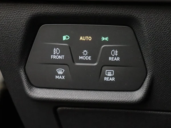 SEAT Leon (2024) — foto 18 van 27